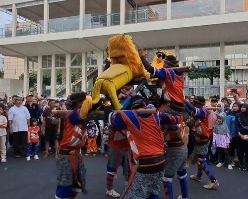 Sisingaan Cheer Production