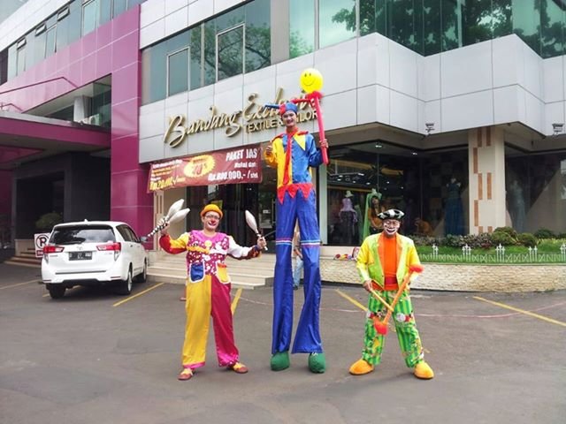 Akrobat Show Mas Alex